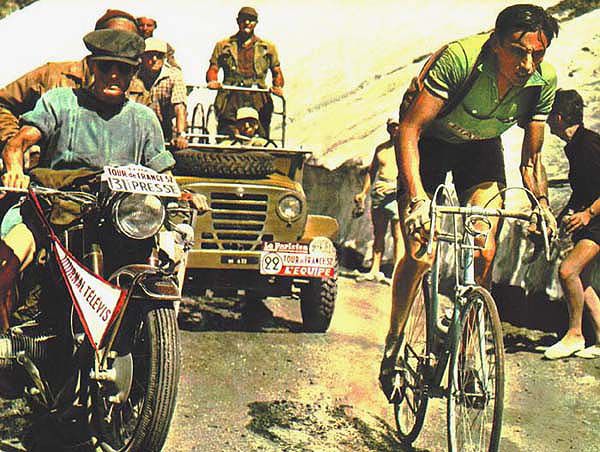 Fausto Coppi Sieger 1952 Puy de Dôme im RRCB-Trikot