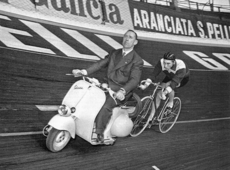 Jacques Anquetil trainiert mit Gentlemen Schrittmacher Vigorelli