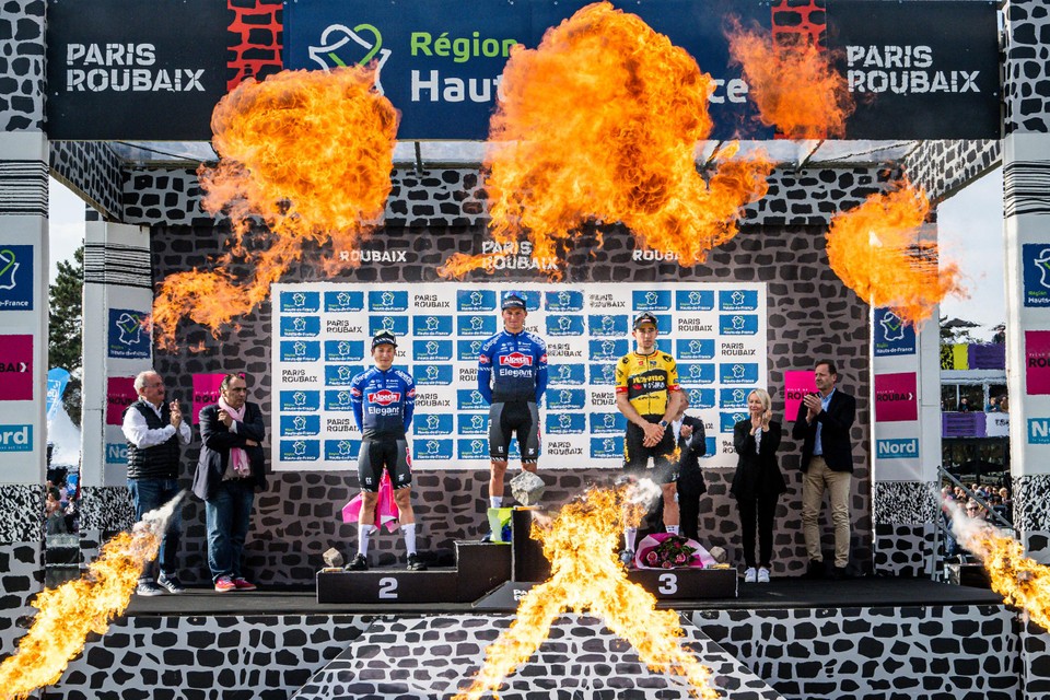 Podium Paris-Roubaix 2023
