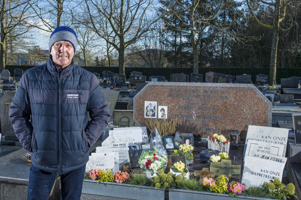 Roger De Vlaeminck besucht die Grabstätte 50 Jahre nach dem Unfall